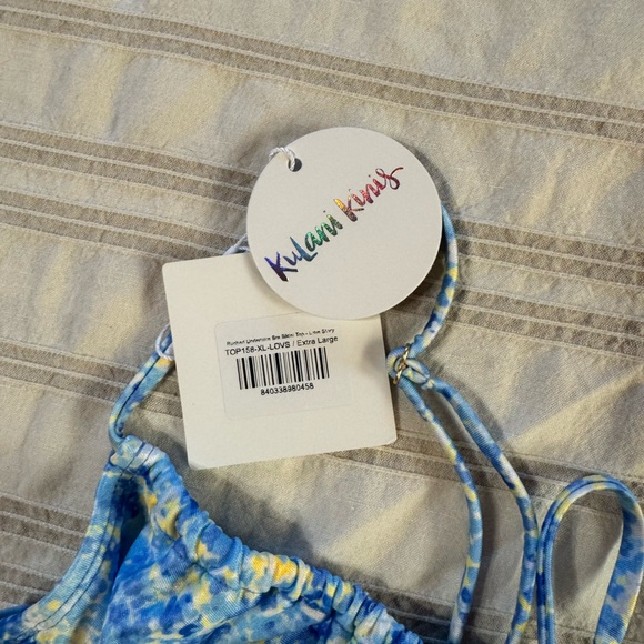 Kulani Kinis Ruched Underwire Bikini Top - Love Story - Picture 2 of 5